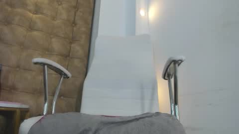 Snapshot of hanna_jadidi chatting on 12, 3, 2025 Hanna online show from 12, 3, 2025