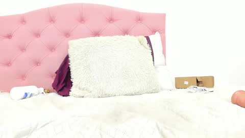 Welcome Guys Im hannaHoney online show from 11, 12, 2024