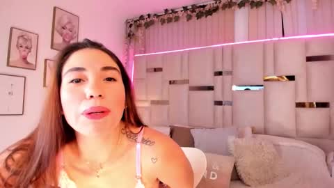 Snapshot of hanna_klover chatting on 25, 2, 2026 Hanna Klover online show from 25, 2, 2026