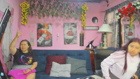 Snapshot of hanna_mature01 chatting on 24, 4, 2026 Hanna online show from 24, 4, 2026