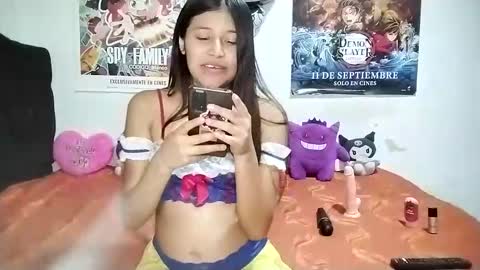 Snapshot of hanna_ross28 chatting on 8, 11, 2025 Hanna online show from 8, 11, 2025