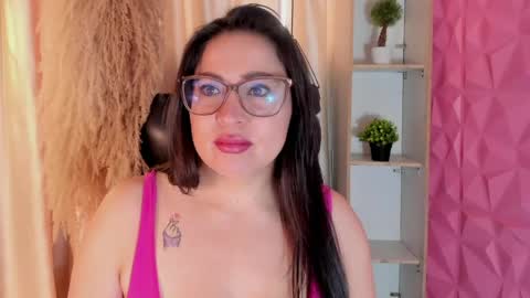 hannabackerr online show from 22, 4, 2026