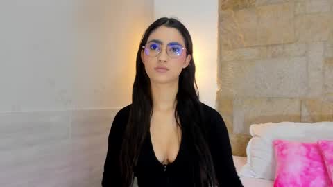 Hanna Connor online show from 22, 9, 2025