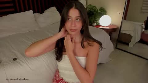 Snapshot of hannah_brady chatting on 21, 3, 2026 Hannah online show from 21, 3, 2026