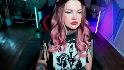 Hannah online show from 12, 9, 2025