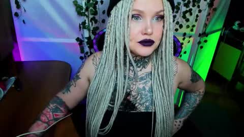 Hannah online show from 23, 11, 2025