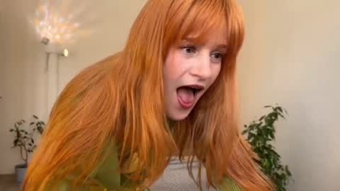 Snapshot of hannah_levis_ chatting on 23, 4, 2026 hannah levis online show from 23, 4, 2026