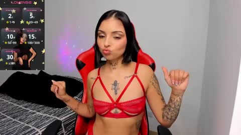 Hannah Milton online show from 26, 5, 2026
