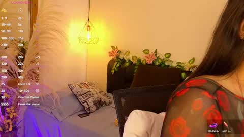 Hannah Williams online show from 15, 9, 2025