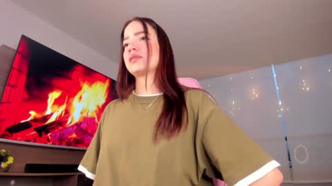 Snapshot of hannah_xoxo_ chatting on 30, 12, 2024 Hannah online show from 30, 12, 2024