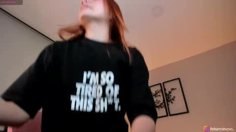 Snapshot of hannah_xoxo_ chatting on 7, 4, 2026 Hannah online show from 7, 4, 2026