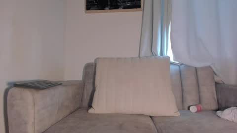 Hannah  online show from 11, 4, 2026