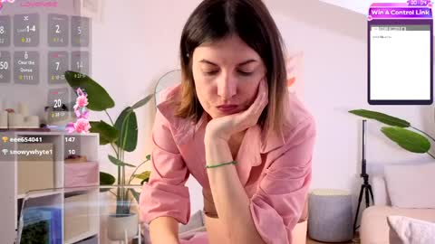 Snapshot of hannahflora chatting on 9, 4, 2026 Hannah online show from 9, 4, 2026