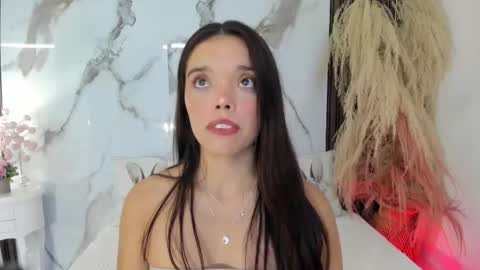 Snapshot of hannahill69 chatting on 12, 11, 2025 Hannahill69 online show from 12, 11, 2025