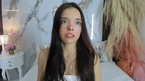 Snapshot of hannahill69 chatting on 15, 11, 2025 Hannahill69 online show from 15, 11, 2025