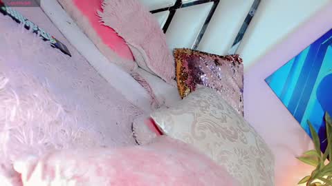 hannahsmit_ online show from 28, 1, 2025