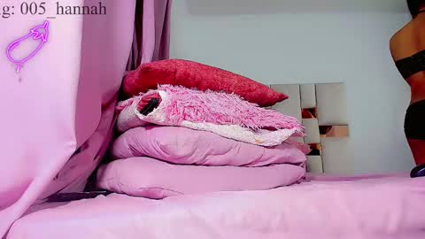 hannahsmit_ online show from 20, 9, 2025