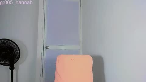 hannahsmit_ online show from 14, 10, 2025