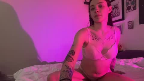 Hannah Taylor online show from 15, 2, 2026