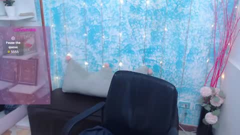 Snapshot of hannaowen_ chatting on 7, 4, 2026 Hanna online show from 7, 4, 2026