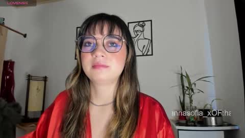 Snapshot of hannasofiax chatting on 24, 10, 2025 hannasofia x Schedule 700 -1400GTM-5 online show from 24, 10, 2025