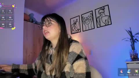 Snapshot of hannasofiax chatting on 15, 11, 2025 hannasofia x Schedule 700 -1400GTM-5 online show from 15, 11, 2025