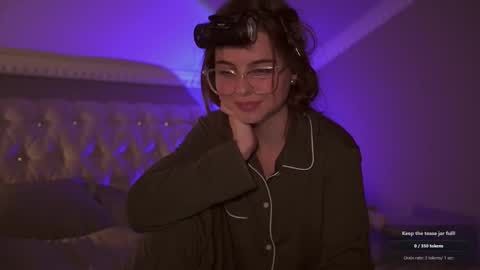 Snapshot of hannasthesia chatting on 9, 11, 2025 Hanna online show from 9, 11, 2025