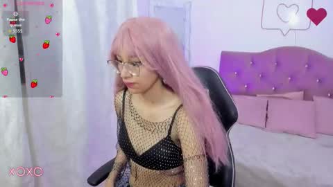 HANNI  online show from 30, 11, 2025