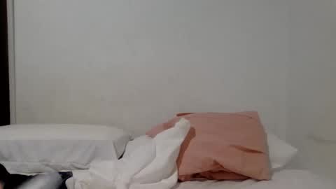 Snapshot of hanny_kail chatting on 1, 12, 2025 hanny online show from 1, 12, 2025