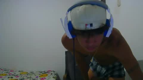 Snapshot of hansel_take chatting on 8, 5, 2026 hansel_take online show from 8, 5, 2026
