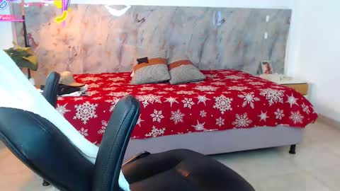 Snapshot of hanz_col chatting on 7, 1, 2026 hanz_col online show from 7, 1, 2026