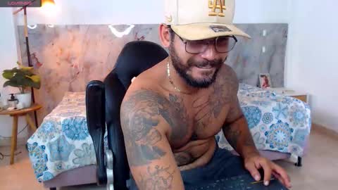 Snapshot of hanz_col chatting on 15, 1, 2026 hanz_col online show from 15, 1, 2026