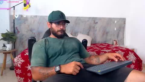 Snapshot of hanz_col chatting on 7, 2, 2026 hanz_col online show from 7, 2, 2026