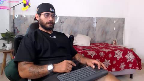 Snapshot of hanz_col chatting on 8, 2, 2026 hanz_col online show from 8, 2, 2026