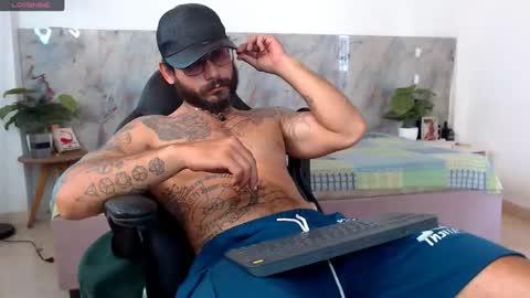 Snapshot of hanz_col chatting on 7, 6, 2026 hanz_col online show from 7, 6, 2026