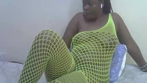 Snapshot of happy_darling chatting on 8, 10, 2025 happy online show from 8, 10, 2025