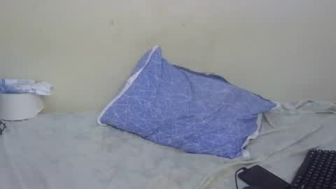 Snapshot of happy_darling chatting on 10, 10, 2025 happy online show from 10, 10, 2025