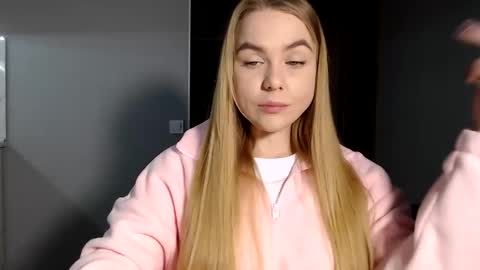 Snapshot of happy_fox_ chatting on 11, 2, 2025 happy_fox_ online show from 11, 2, 2025