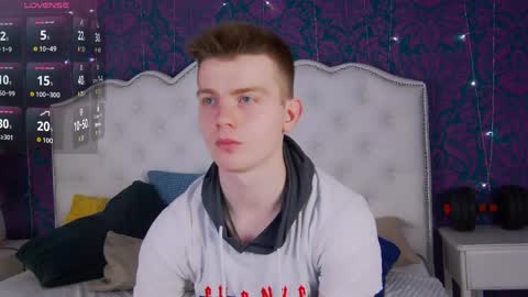 Snapshot of happydeimos chatting on 18, 4, 2026 happydeimos online show from 18, 4, 2026