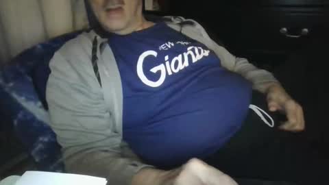 Snapshot of happyhappy4 chatting on 3, 4, 2026 happyhappy4 online show from 3, 4, 2026