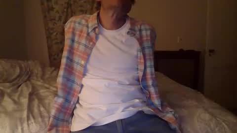 Snapshot of happyhealthynature chatting on 6, 4, 2026 NA online show from 6, 4, 2026