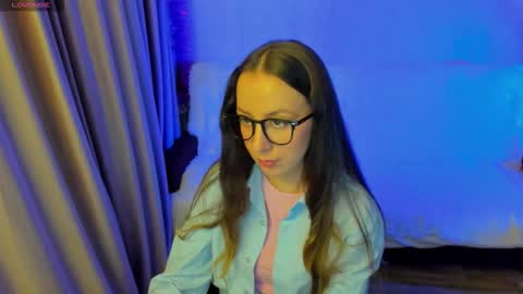 Stephanie online show from 28, 10, 2025