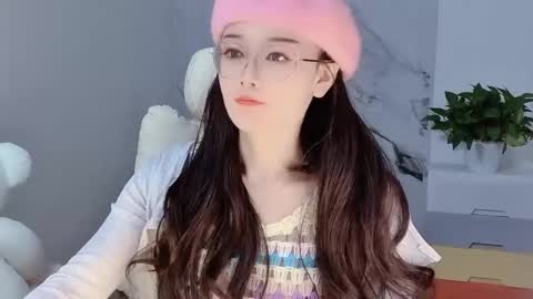 Snapshot of happysweetie168 chatting on 10, 12, 2024 Daisy online show from 10, 12, 2024