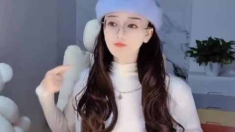 Snapshot of happysweetie168 chatting on 11, 12, 2024 Daisy online show from 11, 12, 2024