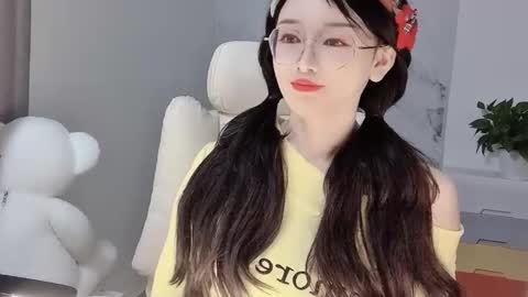 Snapshot of happysweetie168 chatting on 18, 2, 2025 Daisy online show from 18, 2, 2025