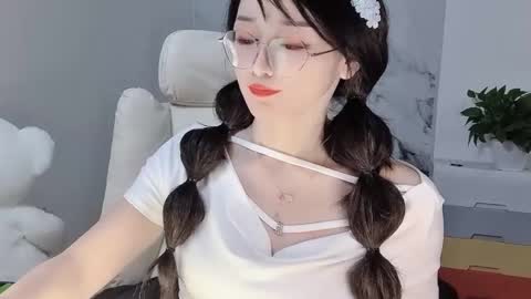 Snapshot of happysweetie168 chatting on 26, 2, 2025 Daisy online show from 26, 2, 2025