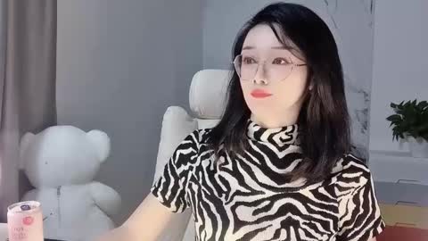 Snapshot of happysweetie168 chatting on 1, 3, 2025 Daisy online show from 1, 3, 2025