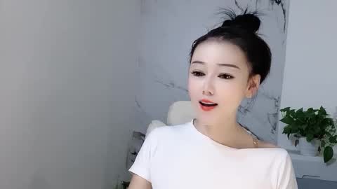 Snapshot of happysweetie168 chatting on 18, 9, 2025 Daisy online show from 18, 9, 2025