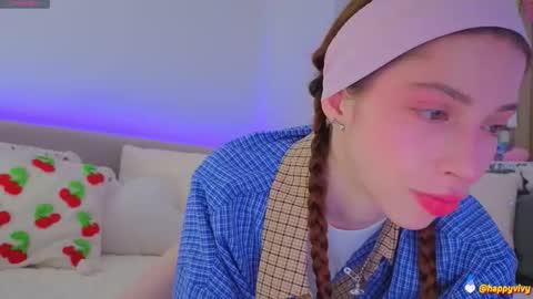 Snapshot of happyvivy chatting on 17, 9, 2025 Vivy online show from 17, 9, 2025