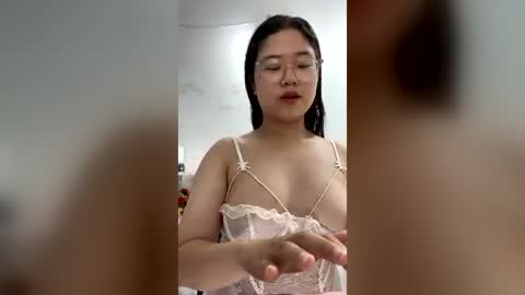 harascute_sweetie1 online show from 25, 6, 2026
